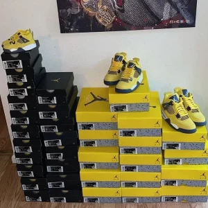 Wholesale Jordan Shoes – pallet